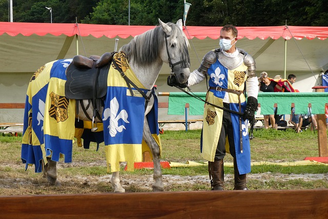 正常支出和 正常支出和